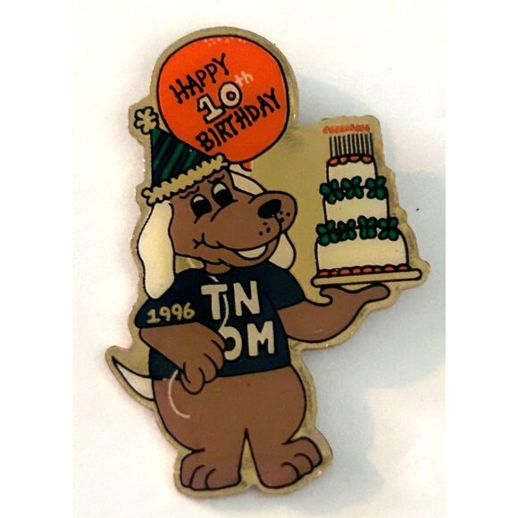 Vintage Odyssey of the Mind Tennessee Pound Puppy 10th Birthday Lapel Pin - Picture 1 of 3